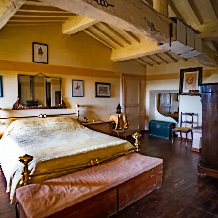Castello Montelifre Montisi